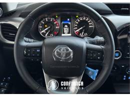 TOYOTA - HILUX - 2024/2024 - Branca - R$ 285.900,00