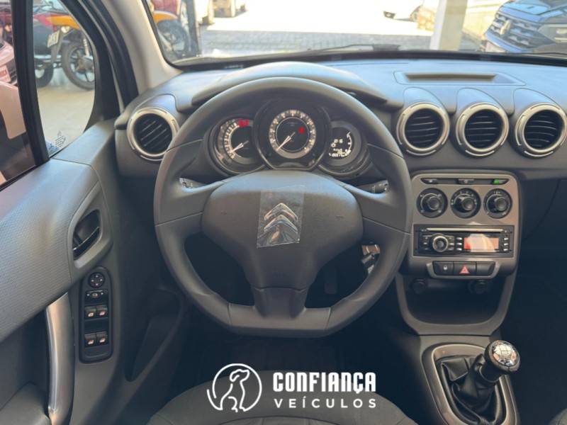 CITROËN - C3 - 2014/2015 - Branca - R$ 43.900,00