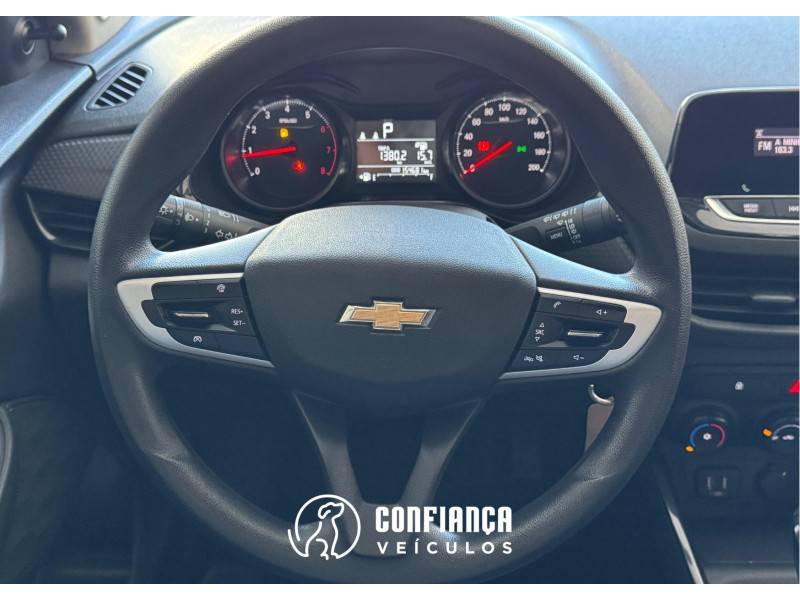 CHEVROLET - ONIX - 2020/2020 - Branca - R$ 65.900,00