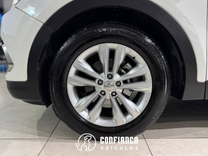 HYUNDAI - SANTA FÉ - 2015/2016 - Branca - R$ 99.900,00
