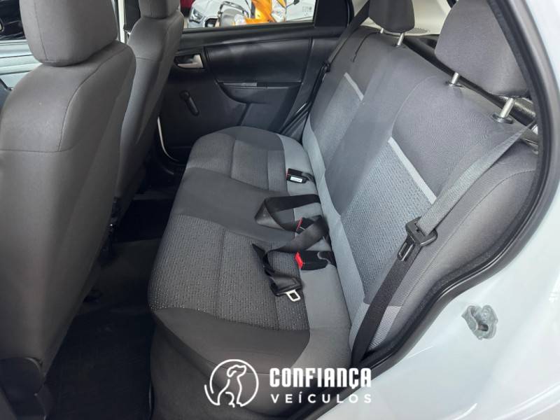 CHEVROLET - CELTA - 2015/2015 - Branca - R$ 35.900,00