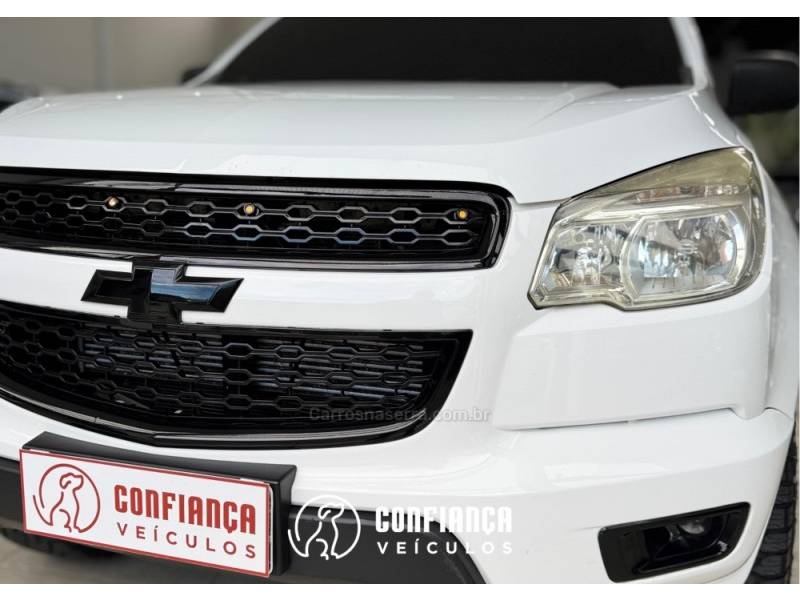 CHEVROLET - S10 - 2014/2015 - Branca - R$ 106.900,00