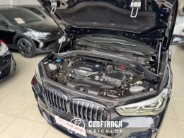 BMW - X1 - 2020/2021 - Preta - R$ 209.900,00