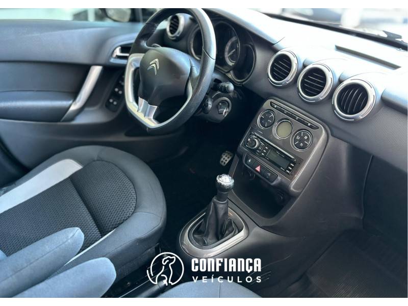 CITROËN - C3 - 2012/2013 - Prata - R$ 38.900,00
