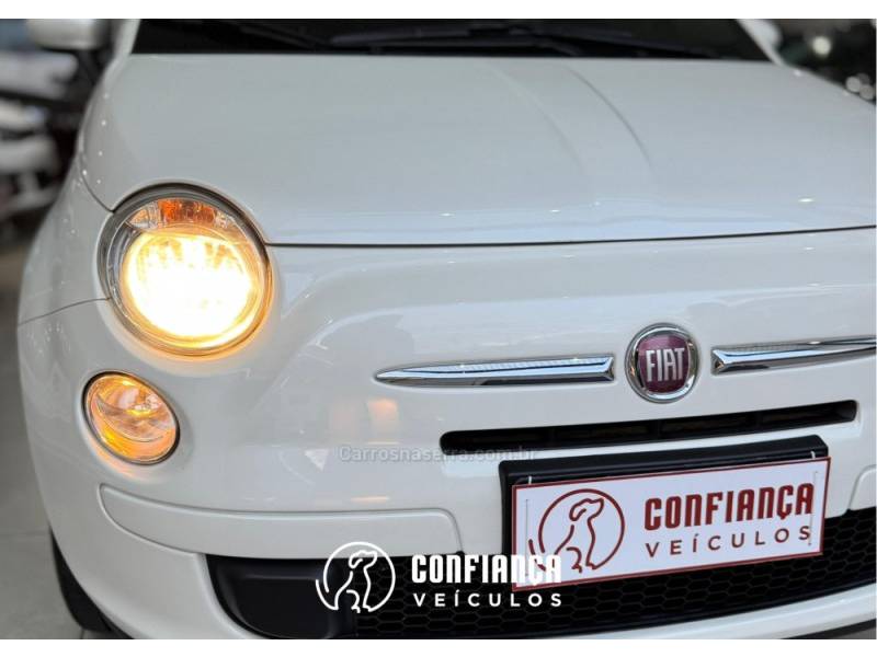 FIAT - 500 - 2011/2012 - Branca - R$ 44.900,00