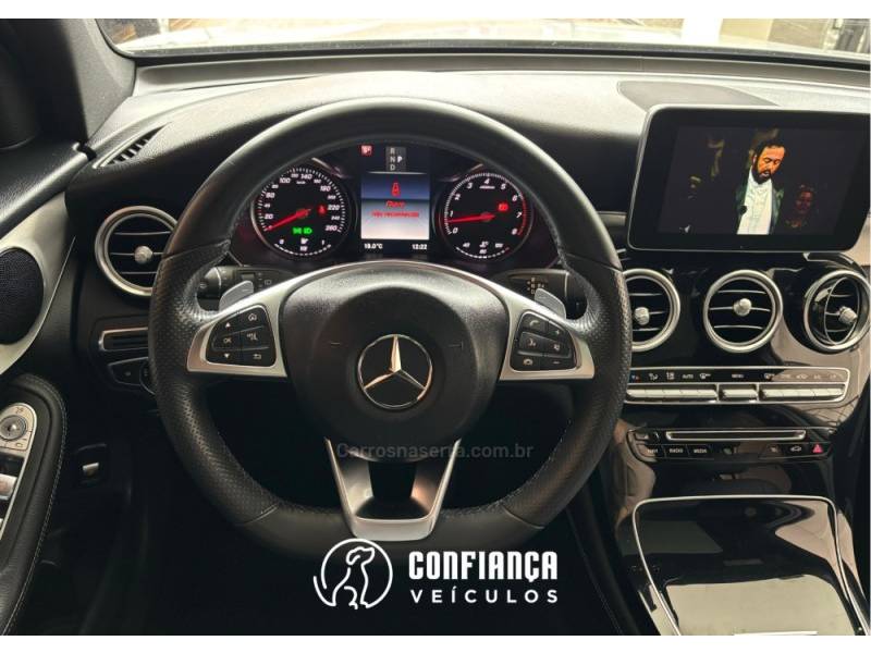 MERCEDES-BENZ - GLC 250 - 2016/2017 - Prata - R$ 184.900,00