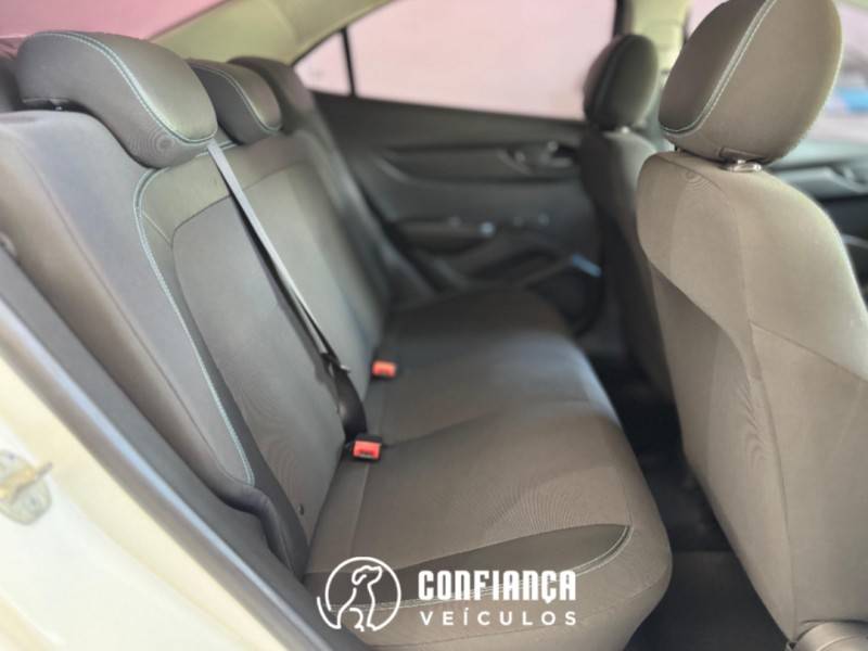 CHEVROLET - ONIX - 2021/2021 - Branca - R$ 66.900,00