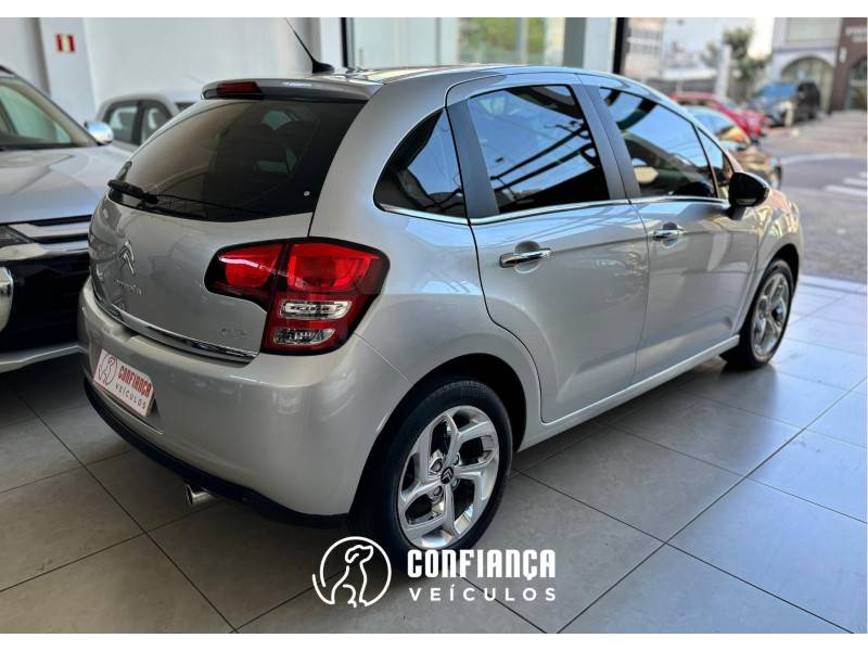 CITROËN - C3 - 2012/2013 - Prata - R$ 38.900,00