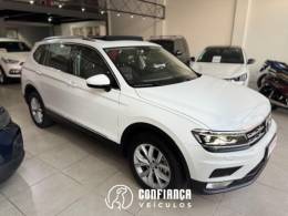 VOLKSWAGEN - TIGUAN - 2018/2019 - Branca - R$ 119.900,00