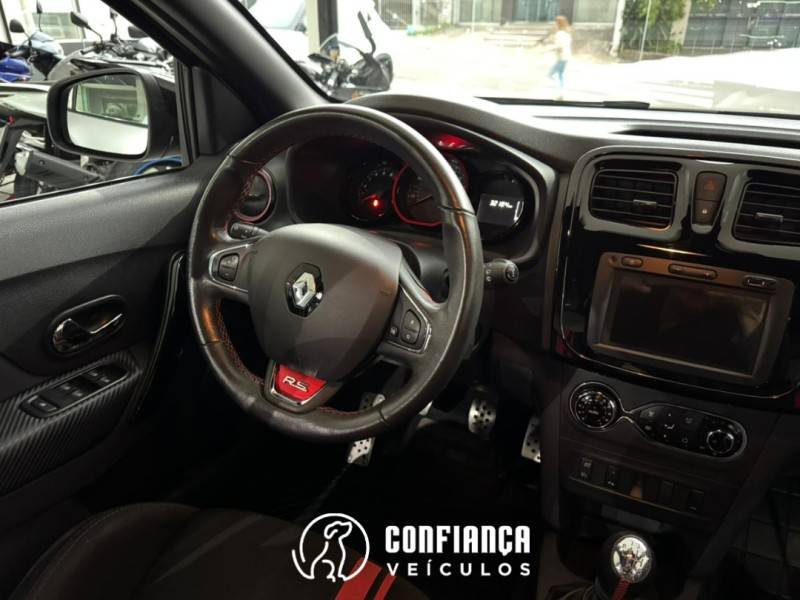 RENAULT - SANDERO - 2020/2021 - Prata - R$ 80.900,00