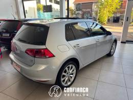 VOLKSWAGEN - GOLF - 2015/2015 - Prata - R$ 76.900,00