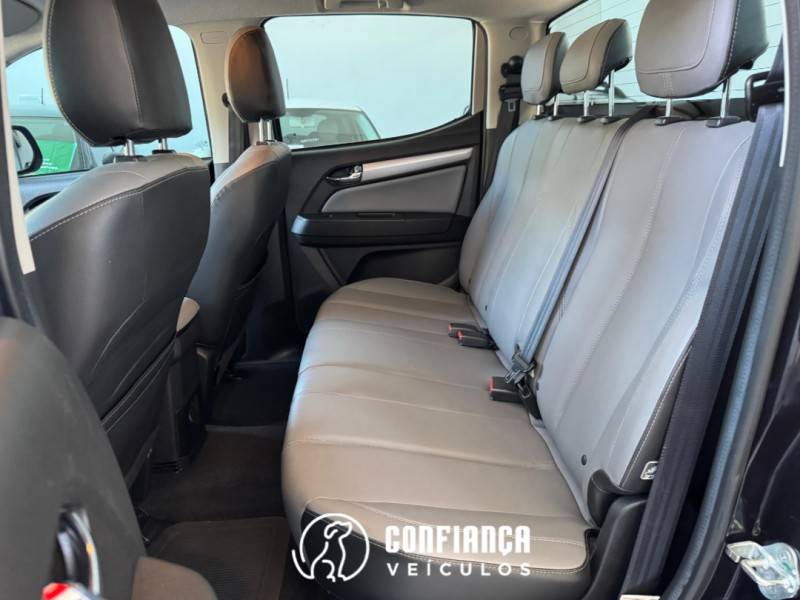 CHEVROLET - S10 - 2021/2022 - Azul - R$ 175.900,00