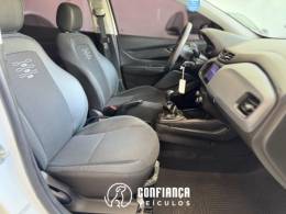 CHEVROLET - ONIX - 2021/2021 - Branca - R$ 66.900,00
