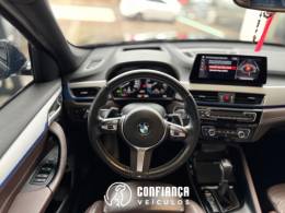 BMW - X1 - 2020/2021 - Preta - R$ 209.900,00