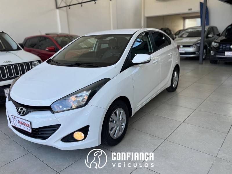 HYUNDAI - HB20S - 2015/2015 - Branca - R$ 55.900,00