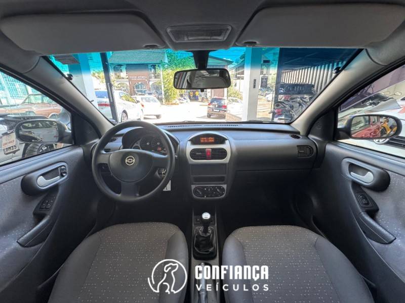 CHEVROLET - CORSA - 2008/2009 - Vermelha - R$ 29.900,00