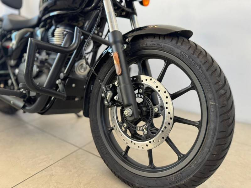 ROYAL ENFIELD - METEOR FIREBALL RED - 2025/2025 - Preta - R$ 22.900,00