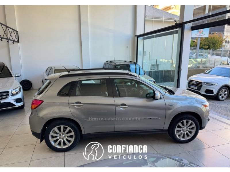 MITSUBISHI - ASX - 2013/2014 - Prata - R$ 73.900,00