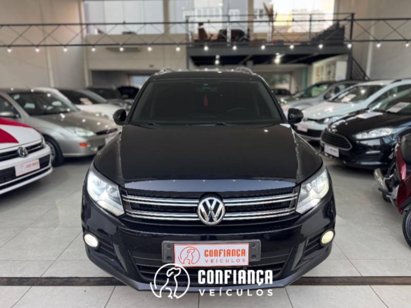 VOLKSWAGEN - TIGUAN - 2012/2012 - Preta - R$ 59.900,00
