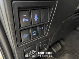 TOYOTA - HILUX SW4 - 2024/2024 - Branca - R$ 342.900,00