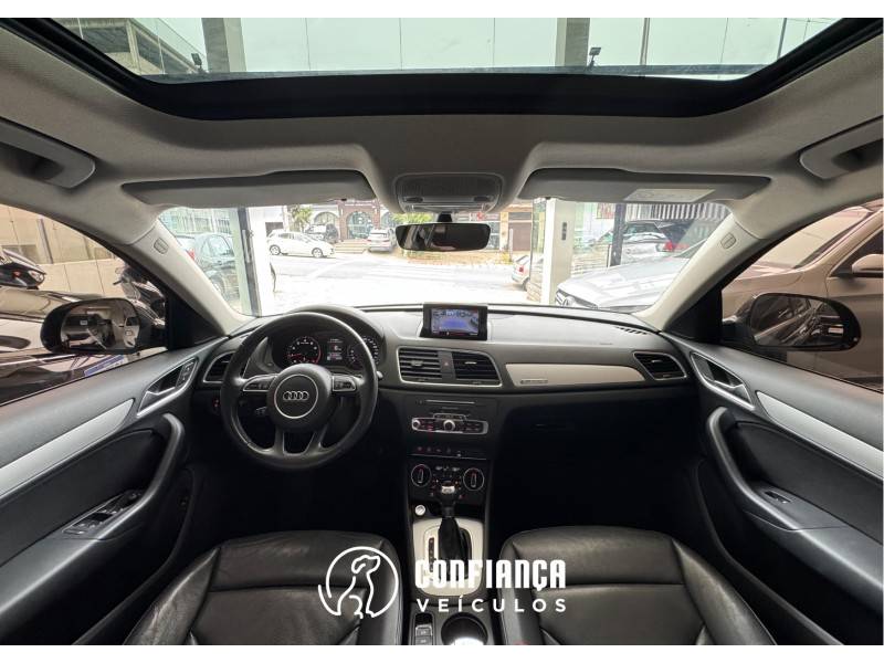 AUDI - Q3 - 2017/2018 - Preta - R$ 129.900,00