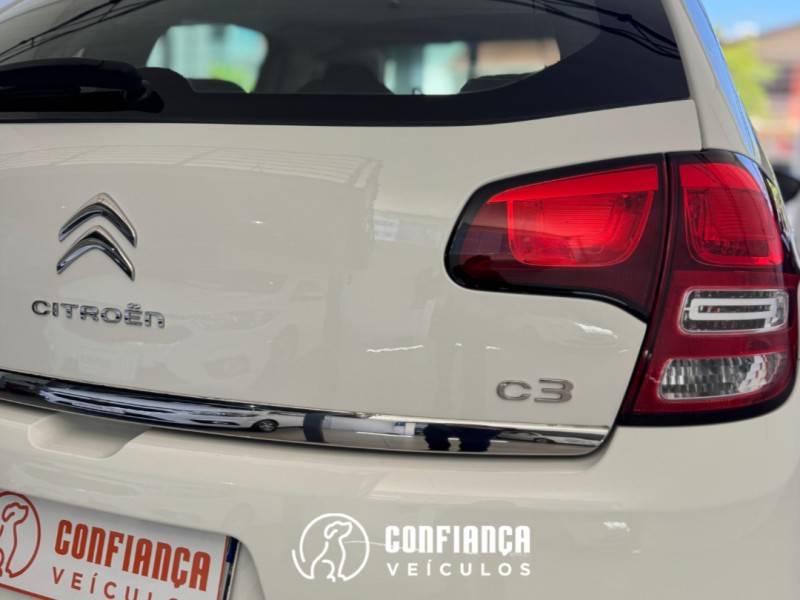 CITROËN - C3 - 2014/2015 - Branca - R$ 43.900,00
