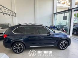 BMW - X5 - 2017/2018 - Azul - R$ 195.900,00