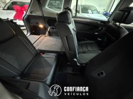 VOLKSWAGEN - TIGUAN - 2018/2019 - Branca - R$ 119.900,00