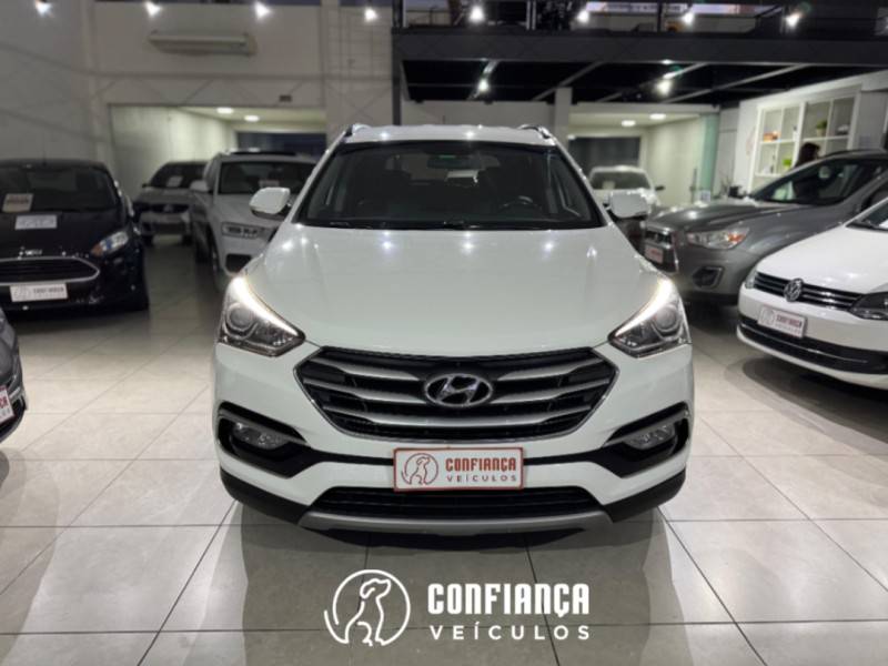 HYUNDAI - SANTA FÉ - 2015/2016 - Branca - R$ 99.900,00