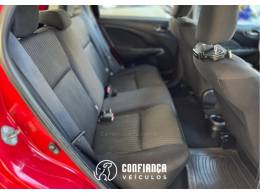 TOYOTA - ETIOS - 2017/2018 - Vermelha - R$ 61.900,00