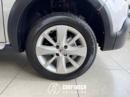 RENAULT - SANDERO - 2013/2014 - Prata - R$ 44.900,00