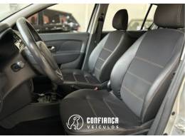 RENAULT - SANDERO - 2018/2019 - Prata - R$ 54.900,00