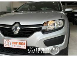 RENAULT - SANDERO - 2018/2019 - Prata - R$ 54.900,00