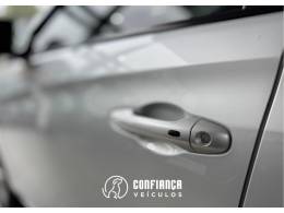 TOYOTA - YARIS - 2020/2021 - Prata - R$ 84.900,00