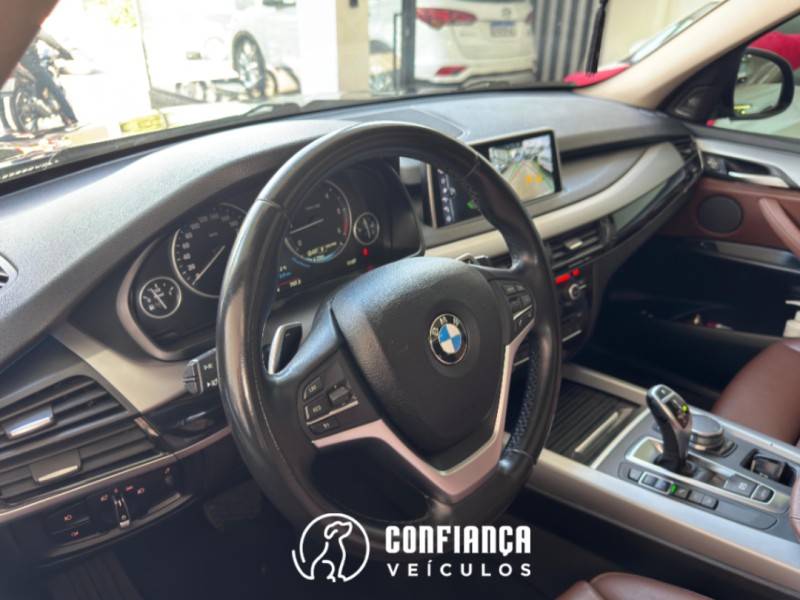 BMW - X5 - 2017/2018 - Azul - R$ 195.900,00