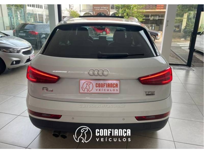 AUDI - Q3 - 2015/2016 - Branca - R$ 99.900,00