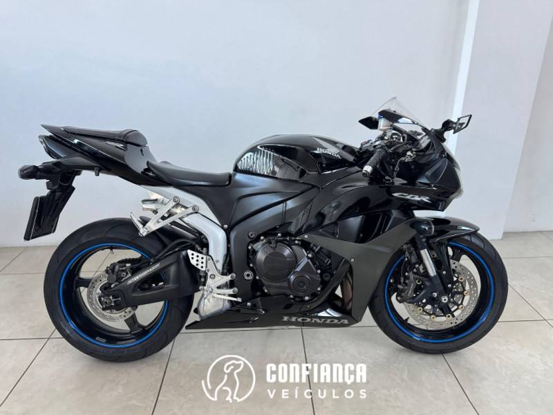HONDA - CBR 600RR - 2008/2008 - Preta - R$ 43.900,00