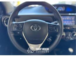 TOYOTA - ETIOS - 2017/2018 - Vermelha - R$ 61.900,00