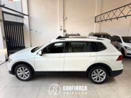 VOLKSWAGEN - TIGUAN - 2018/2019 - Branca - R$ 119.900,00