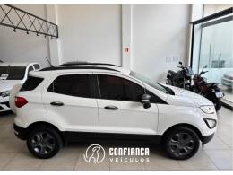 FORD - ECOSPORT - 2017/2018 - Branca - R$ 74.900,00