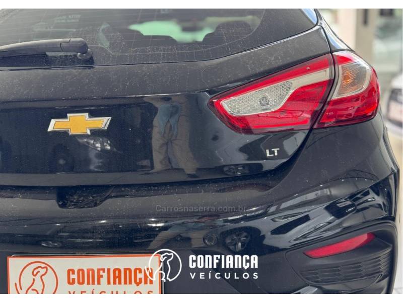 CHEVROLET - CRUZE - 2018/2019 - Preta - R$ 88.900,00