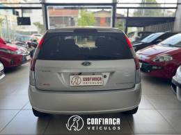 FORD - FIESTA - 2002/2003 - Prata - R$ 19.900,00