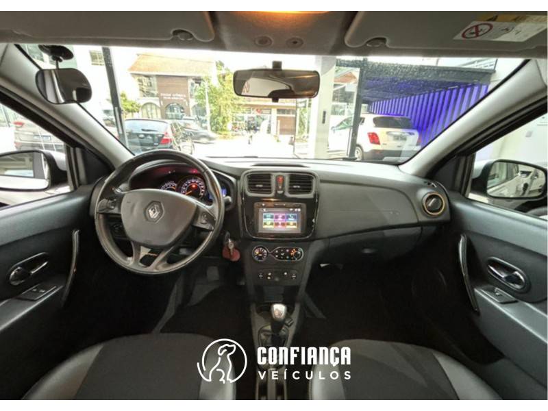 RENAULT - SANDERO - 2018/2019 - Prata - R$ 54.900,00