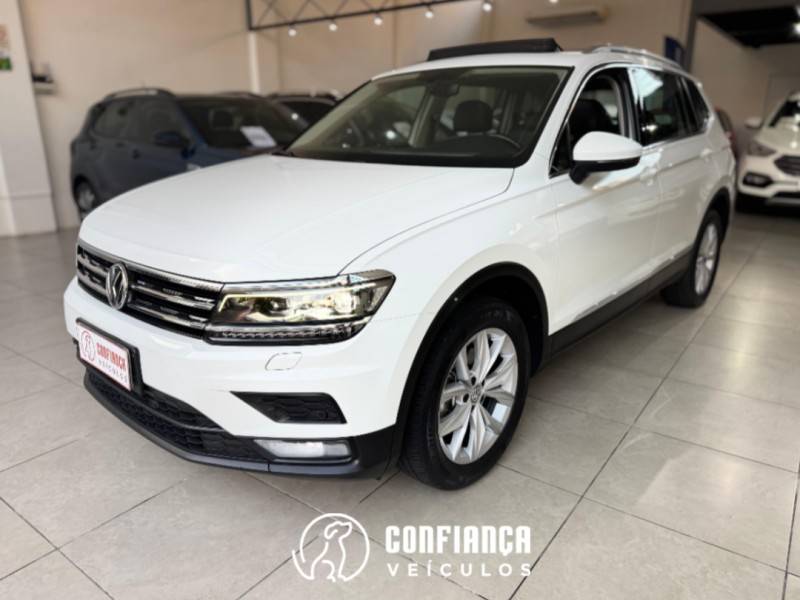 VOLKSWAGEN - TIGUAN - 2018/2019 - Branca - R$ 119.900,00