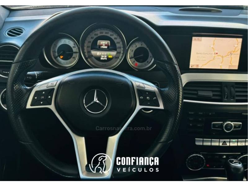 MERCEDES-BENZ - C 250 - 2013/2014 - Branca - R$ 99.900,00