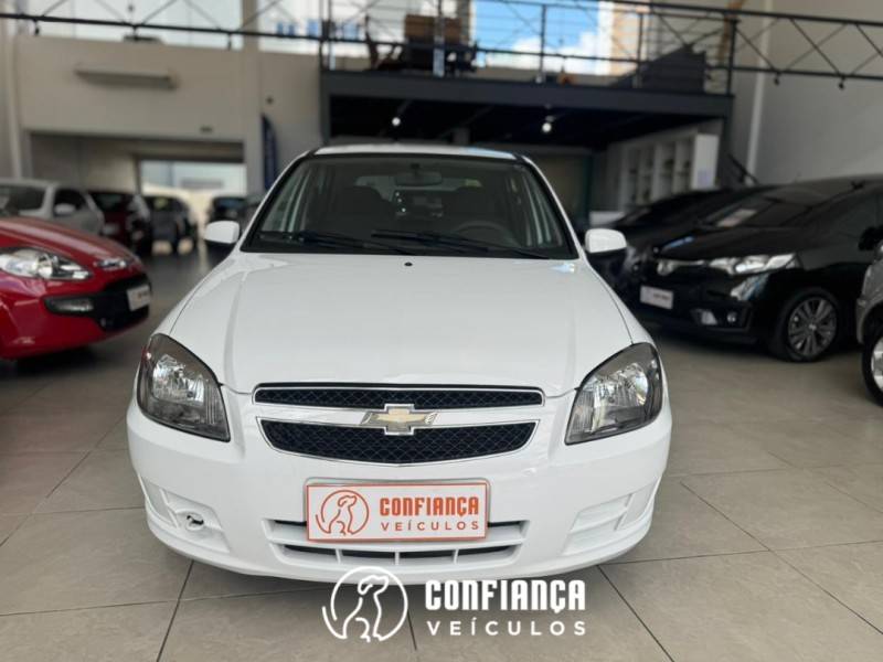 CHEVROLET - CELTA - 2015/2015 - Branca - R$ 35.900,00