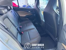 CHEVROLET - ONIX - 2022/2023 - Prata - R$ 87.900,00