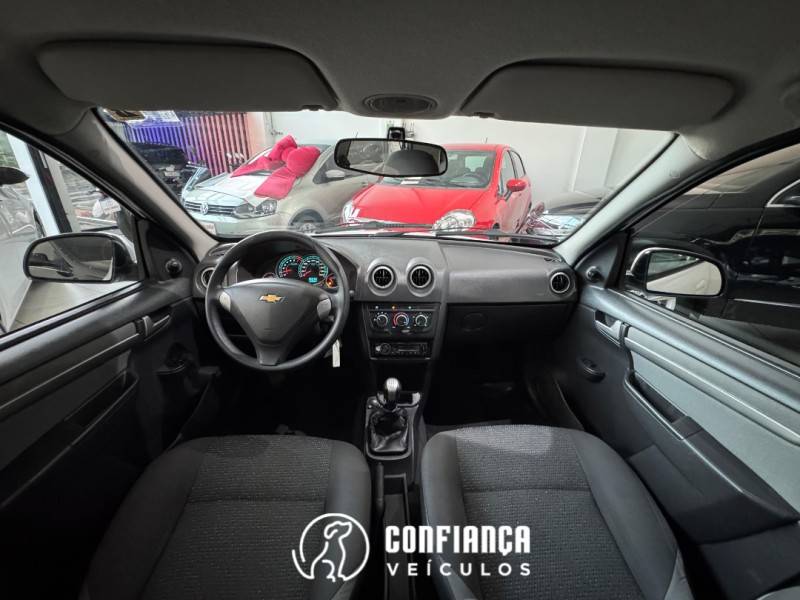 CHEVROLET - CELTA - 2015/2015 - Branca - R$ 35.900,00