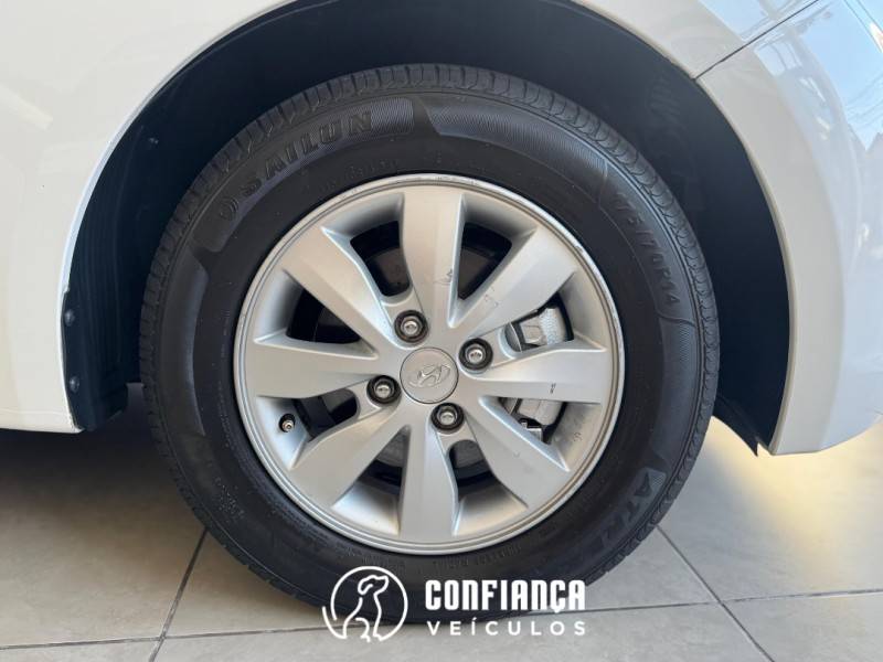 HYUNDAI - HB20S - 2015/2015 - Branca - R$ 55.900,00