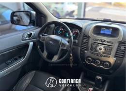 FORD - RANGER - 2012/2013 - Branca - R$ 99.900,00